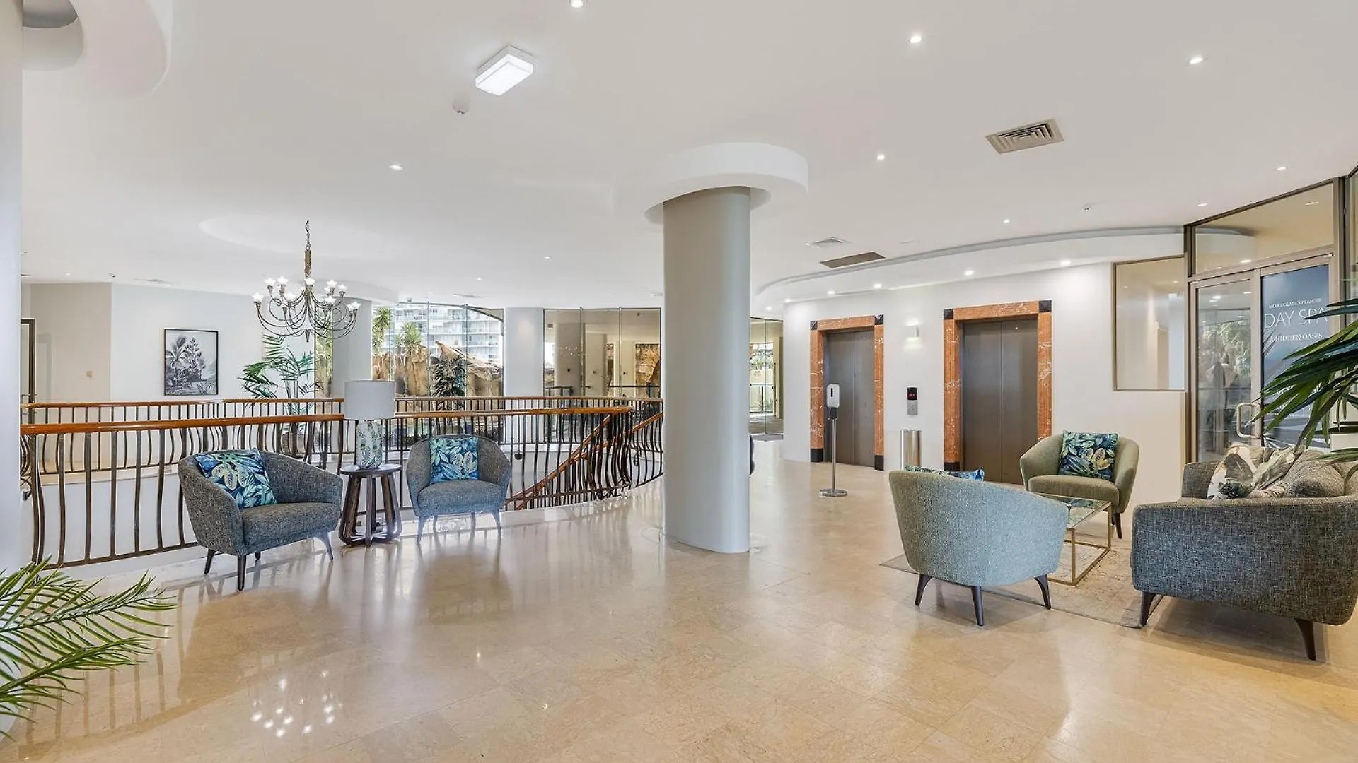 Landmark Resort Renovated Beach Apartment Mooloolaba